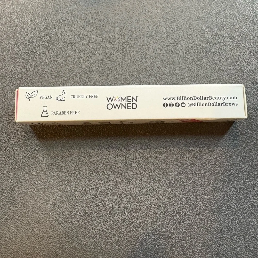 Clear to Pink Lip Oil - Picture 2 of 6